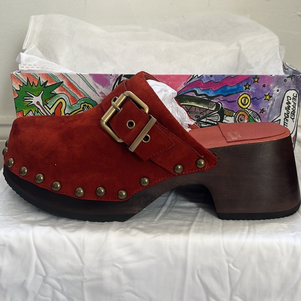 Shoes - Picture 6 of 9